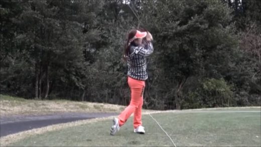 スローモーション ゴルフ動画
