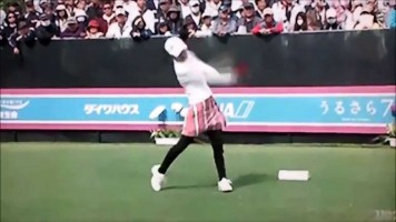 女子プロゴルファー ドライバーショット 54名連続