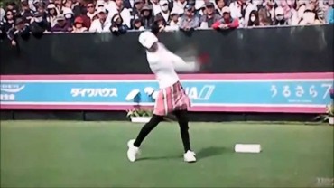 女子プロゴルファー ドライバーショット 54名連続